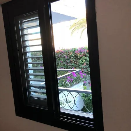 Casa Blanca - Sea View - First Line 普拉亚戴尔雷安格莱斯